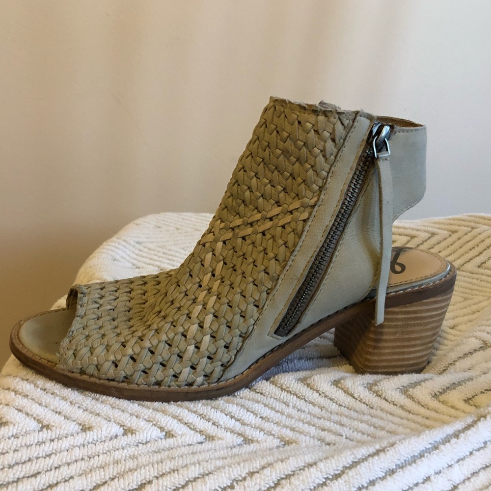Sam Edelson Leather Sling Wedge - Picture 1 of 6